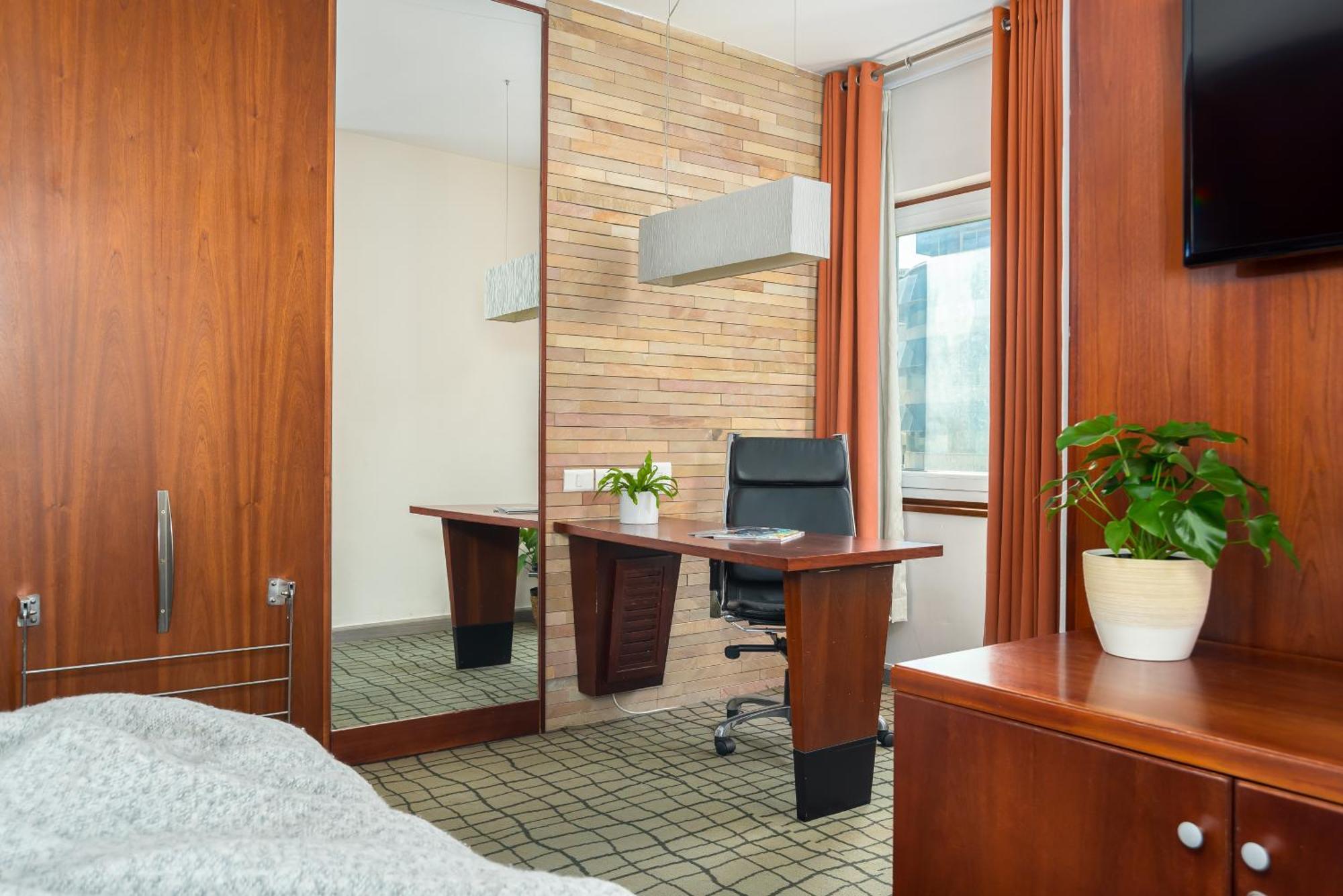 Hotel Neighbourgood East 3*