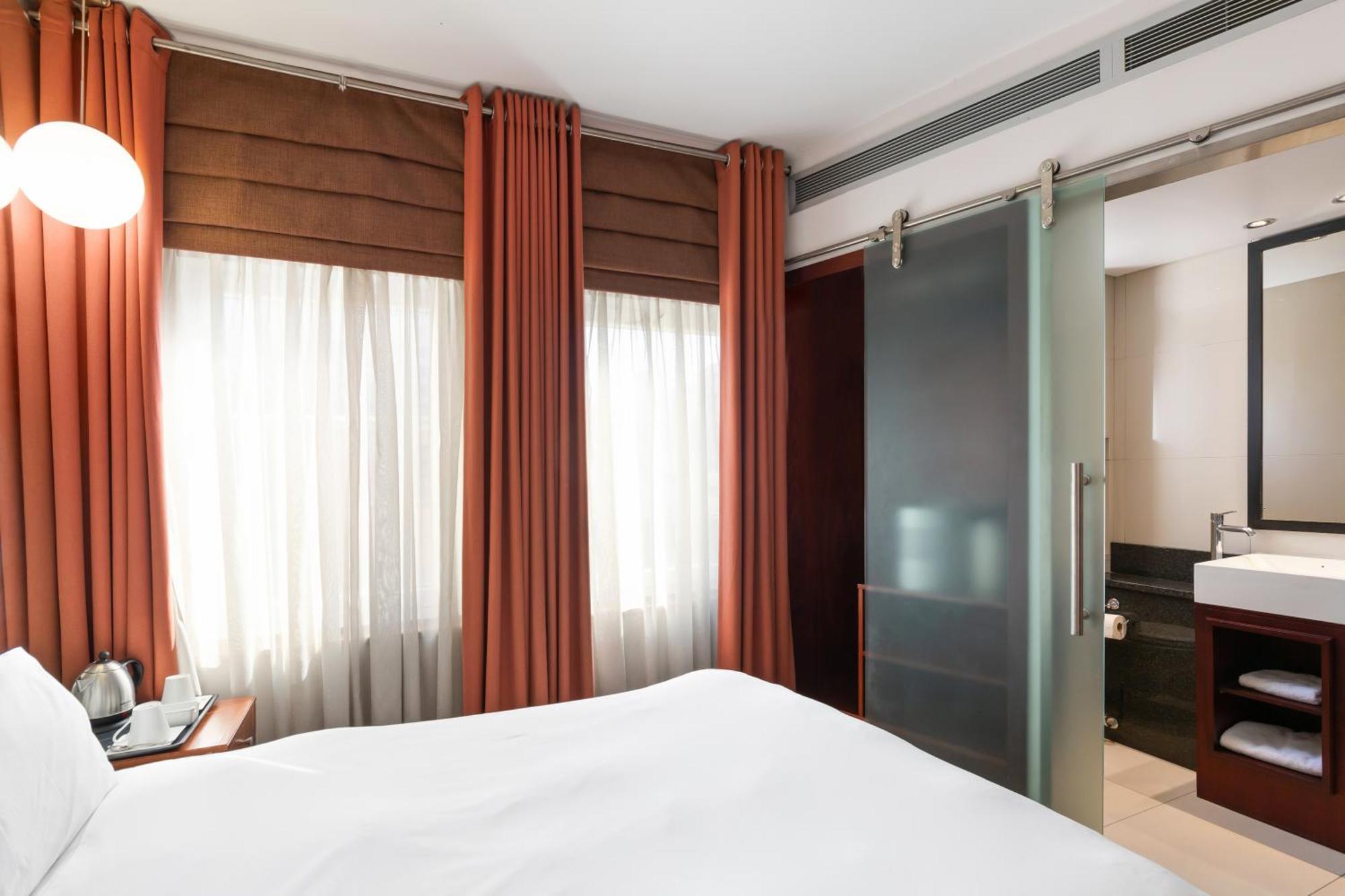 Hotel Neighbourgood East Cape Town