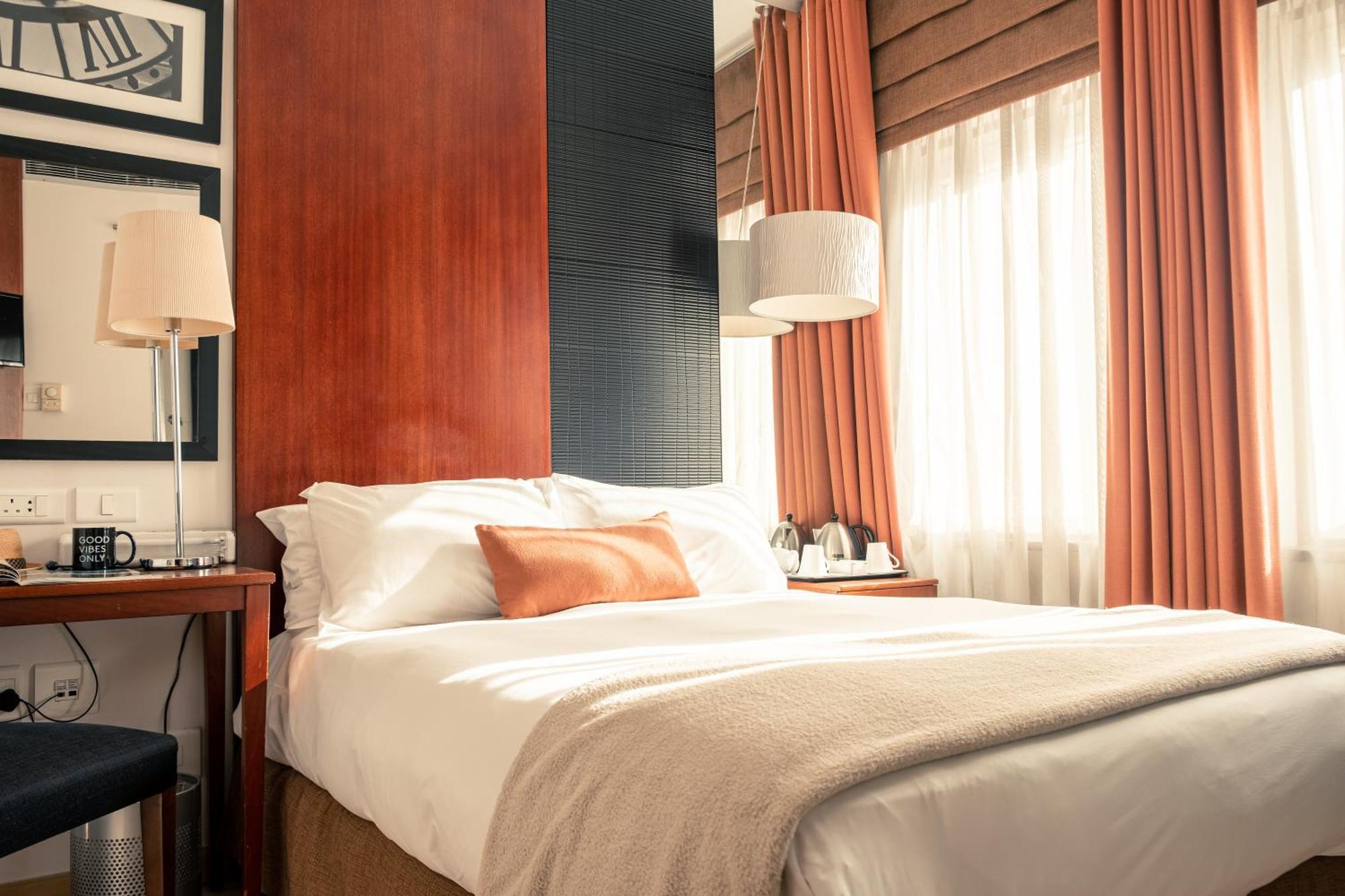 Neighbourgood East Hotel 3*
